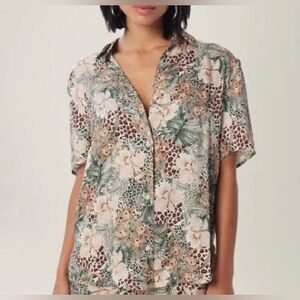 NWT | LITA by Ciara REVOLVE Short Sleeve Camp Shirt in Animal Floral Size XL